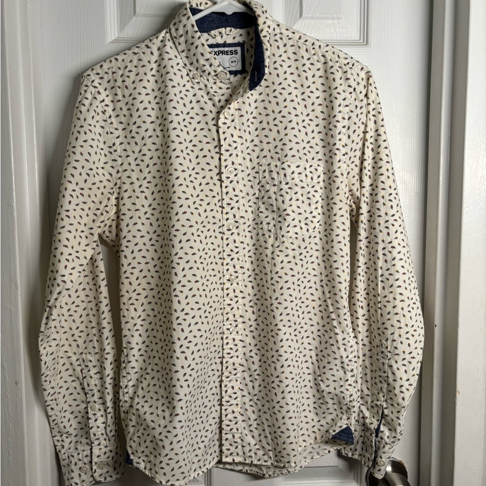 🍍2 for $20! Men’s Express Patterned Button Down